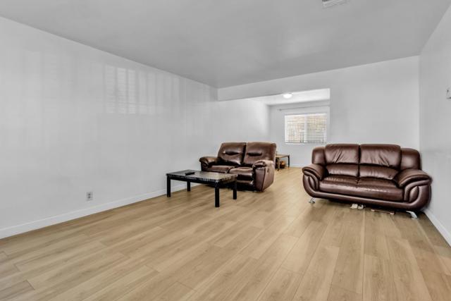 6245 Pantano Drive, Sacramento CA: https://media.crmls.org/mediaz/8231f324-757a-4aaf-9cb8-a0c5ed8915c4.jpg