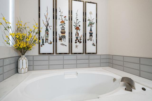 44580 S Heritage Palms Drive, Indio CA: https://media.crmls.org/mediaz/82323c20-e494-4d48-b554-a78f2c600c5b.jpg