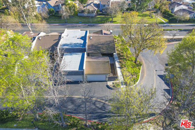 Image 41 of 43 For 2830 Lakeridge Lane