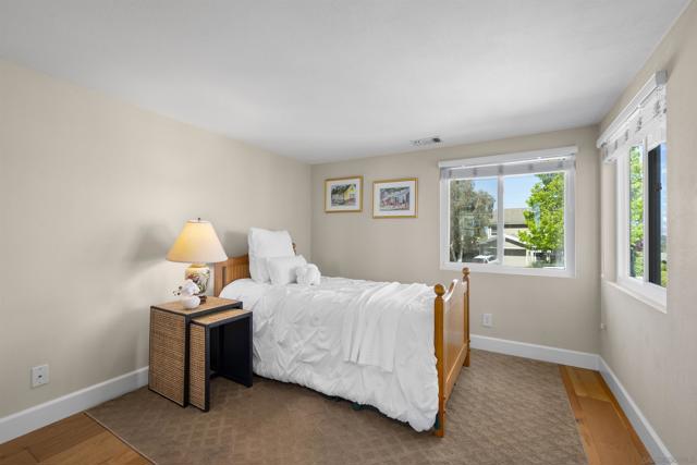 6968 Talisman Ct, San Diego CA: https://media.crmls.org/mediaz/8233fa5a-9a5b-4eec-9f40-f616cb990b67.jpg