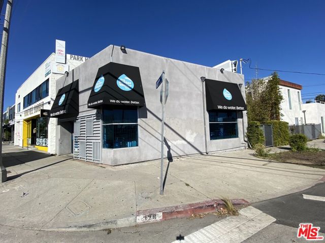 328 Lincoln Boulevard Venice, California