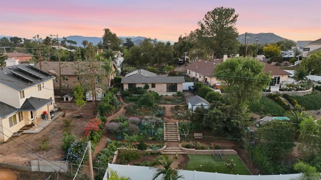 109 Scenic Dr, El Cajon CA: https://media.crmls.org/mediaz/8235c190-1fed-4963-916d-5bc64b927a25.jpg