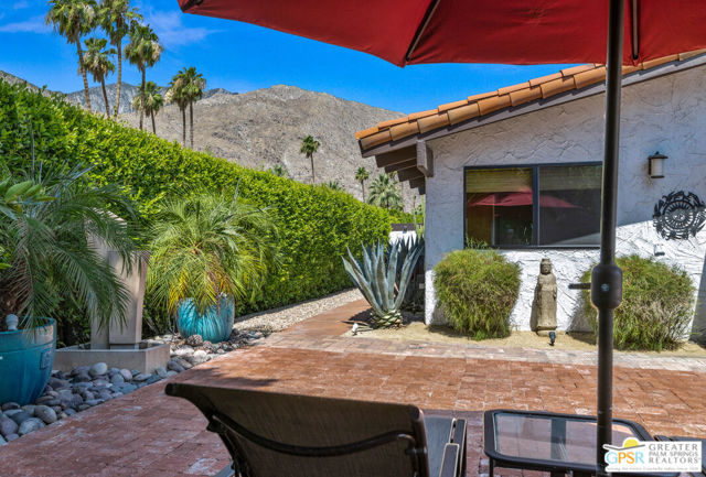 1347 Primavera Drive, Palm Springs CA: https://media.crmls.org/mediaz/823684e8-2ff2-4ccc-9a79-a79d9087f1dc.jpg