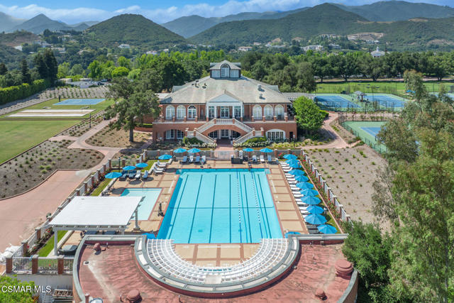 2479 Swanfield Court, Lake Sherwood CA: https://media.crmls.org/mediaz/82370da4-fa4d-4cdd-a53c-e05f3d6fc605.jpg