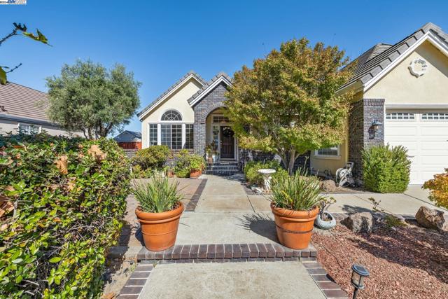 Image 1 of 54 For 28770 Barn Rock Dr