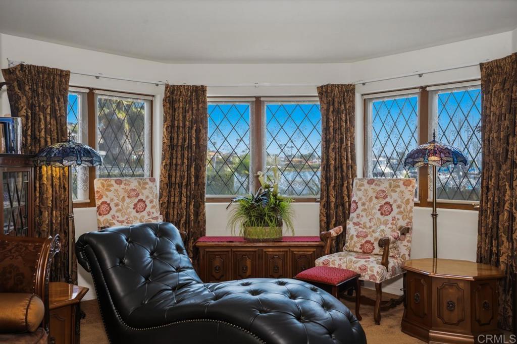 2875 Qualtrough Street - photo 3