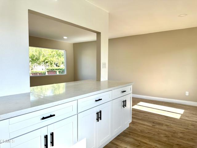 5063 Cypress Lane, Ventura CA: https://media.crmls.org/mediaz/8238d8b9-8193-4d70-86da-5295cc573d5e.jpg