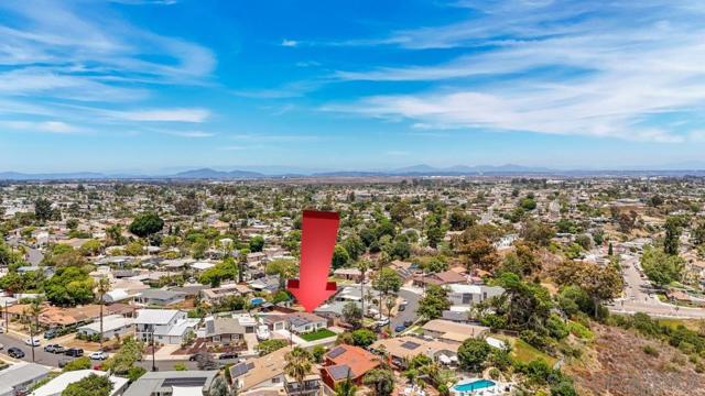 4527 Chinook Court, San Diego CA: https://media.crmls.org/mediaz/823929b9-e468-41d0-aa0d-1c24b9e206b2.jpg