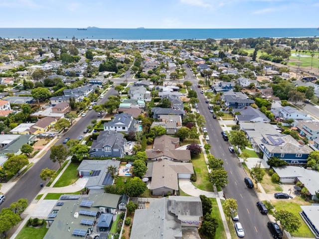 661 Balboa Avenue, Coronado CA: https://media.crmls.org/mediaz/823976c9-1d7e-44ec-864c-0f6d383dae7d.jpg