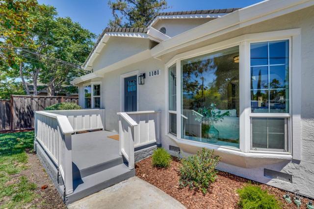 1181 Steinway Avenue, Campbell CA: https://media.crmls.org/mediaz/823a9176-ffd1-494d-9de9-bb90a5e70f6b.jpg