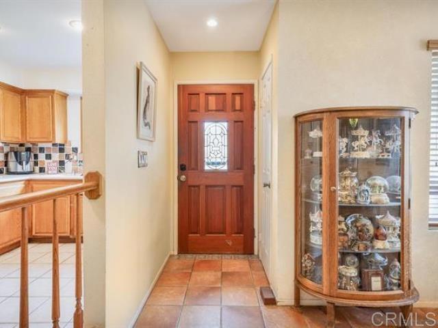 Detail Gallery Image 4 of 32 For 1925 Rock Springs Rd, San Marcos,  CA 92069 - 3 Beds | 2 Baths
