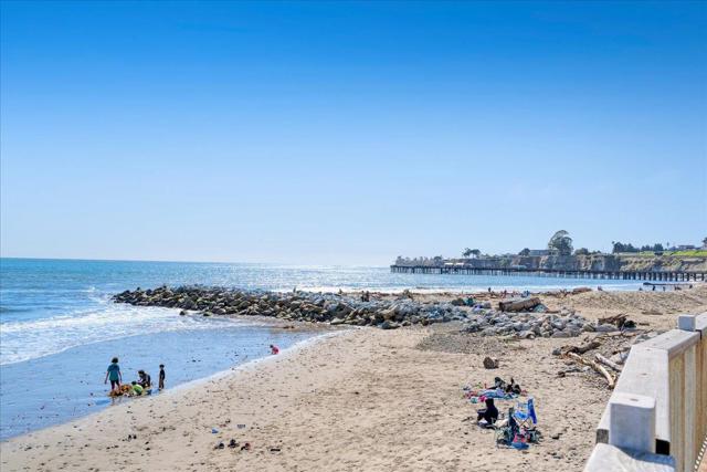 522 Oak Drive, Capitola CA: https://media.crmls.org/mediaz/823ba505-25d9-4afa-9330-2722f8fcba3f.jpg