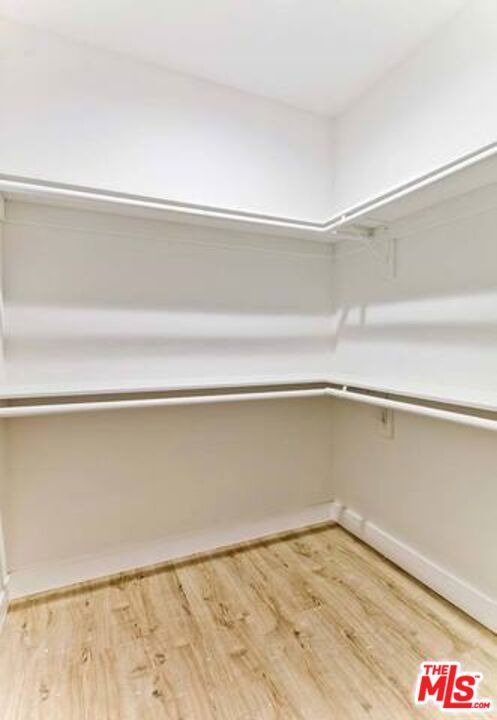 10801 Galvin Street photo 4