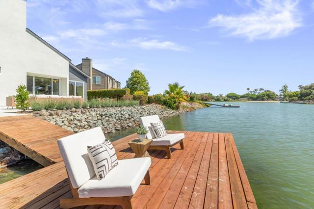 559 Marlin Court, Redwood City CA: https://media.crmls.org/mediaz/823cd1d0-8b6f-4d16-8282-472d0c3c848b.jpg