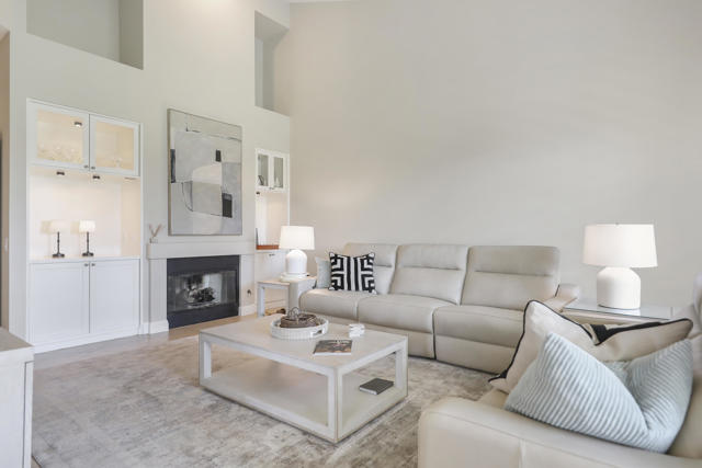 55730 Riviera, La Quinta CA: https://media.crmls.org/mediaz/823d3aff-d092-41fa-8532-8c816aad8e0f.jpg