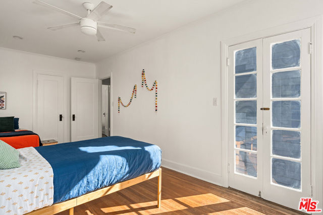 3220 Garden Avenue, Los Angeles CA: https://media.crmls.org/mediaz/823dc753-01e9-43b4-994a-3db0c0928702.jpg