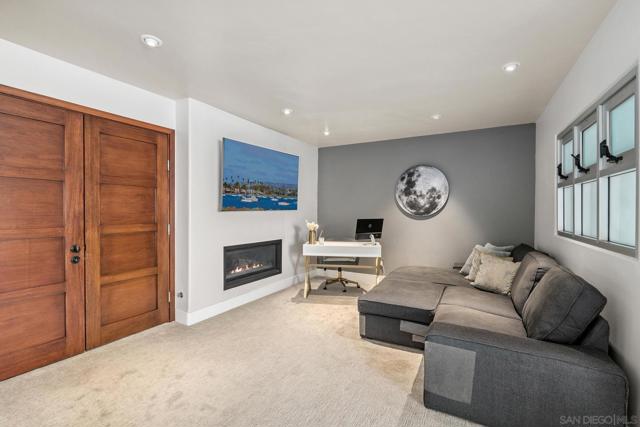 59 Tunapuna Ln, Coronado CA: https://media.crmls.org/mediaz/823e386b-4476-47b2-ba1d-737fea0d4ebe.jpg