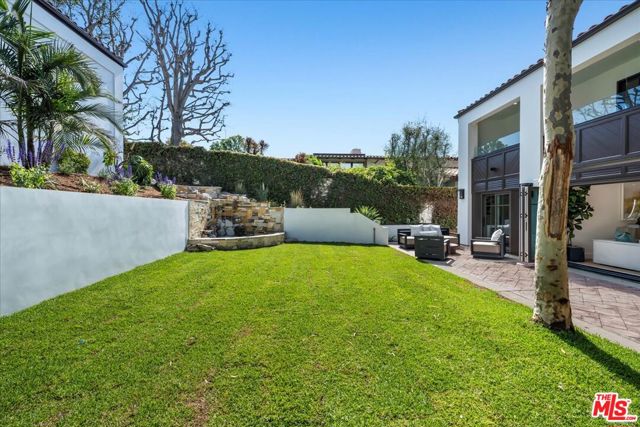 1736 Paseo Del Mar, Palos Verdes Estates CA: https://media.crmls.org/mediaz/823ea7a7-5e7d-4a1c-aa21-32e0a3a4966c.jpg