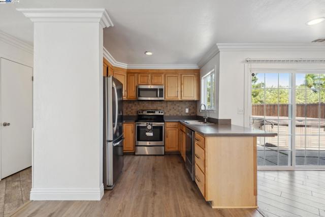 Image 5 of 25 For 148 Spinnaker Way