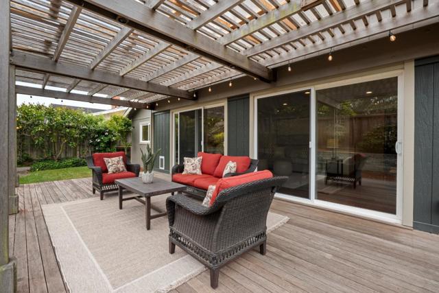 1 Le Havre Place, Half Moon Bay CA: https://media.crmls.org/mediaz/8240a53e-40e0-45ea-8781-e8d11ebf0a88.jpg