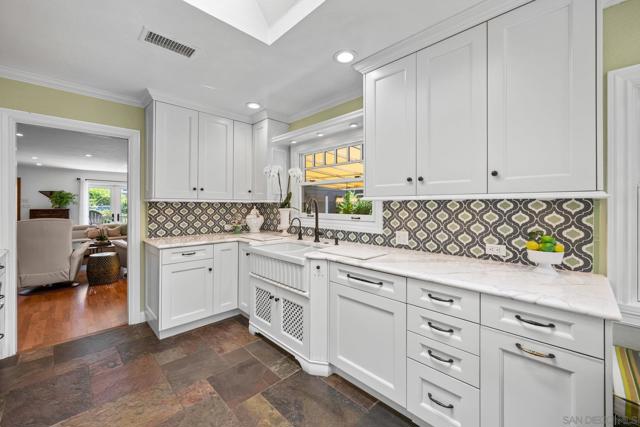260 27Th St, Del Mar CA: https://media.crmls.org/mediaz/824275c2-f884-458d-9895-724ec98e0d98.jpg