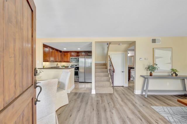 3985 Nobel Dr, San Diego CA: https://media.crmls.org/mediaz/82429d16-4c1f-4b31-8b4d-590e815247f8.jpg
