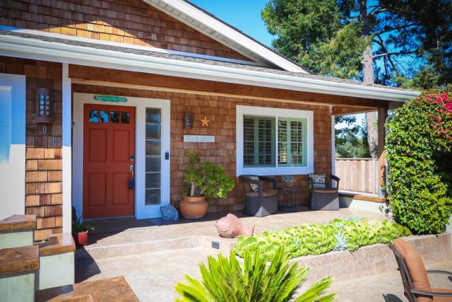 300 Hill Street, Capitola CA: https://media.crmls.org/mediaz/82445baa-1acc-4c59-b23c-f7c9bbb1e604.jpg