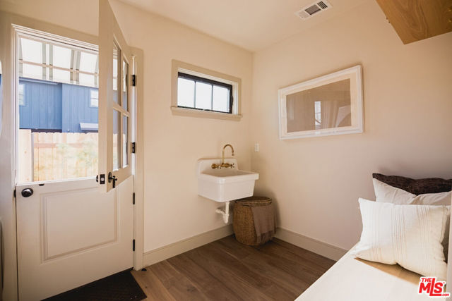 11026 Hortense Street, North Hollywood CA: https://media.crmls.org/mediaz/82459bb7-a292-489f-9786-171bc02cb825.jpg