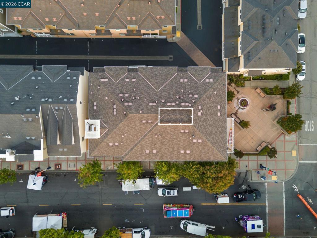https://media.crmls.org/mediaz/824737d9-c388-462b-894e-f6cfb92dac0d.jpg?preset=X-Large