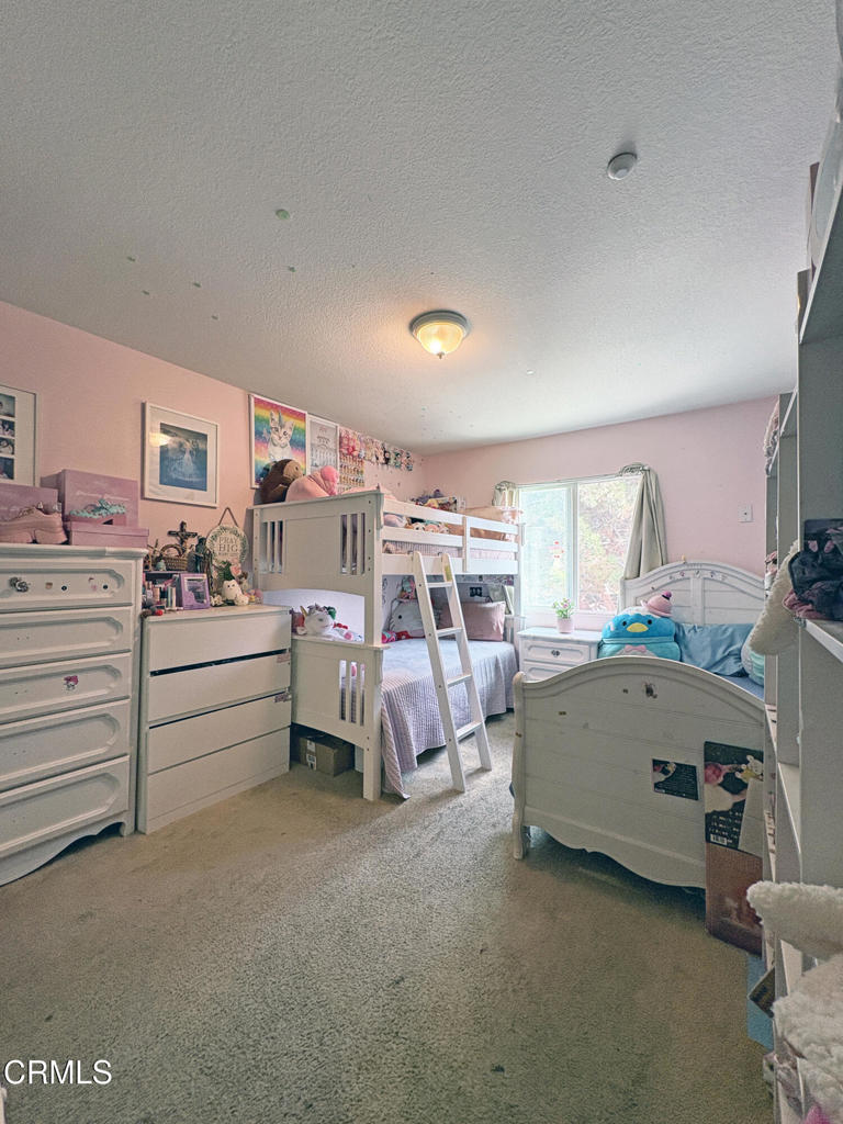 https://media.crmls.org/mediaz/824794fd-a1c7-4fa4-bb2f-a8e5f5291b55.jpg?preset=X-Large