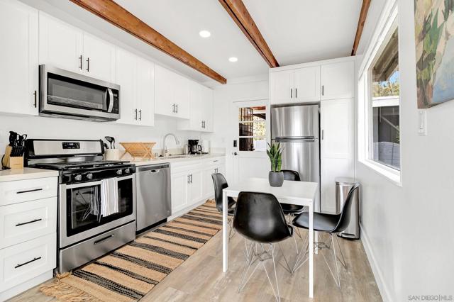 3854 56 Via Del Mar, San Diego CA: https://media.crmls.org/mediaz/8247dd3e-04a4-4bc5-a783-efb255e0e312.jpg