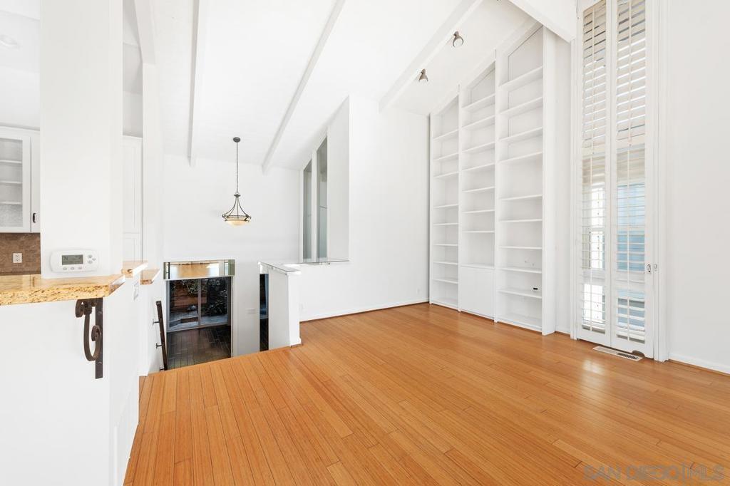 MLS #250044131SD image #9