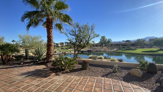 81451 Corte Pipilla, Indio CA: https://media.crmls.org/mediaz/82486098-82ae-417f-bdd0-52b1691f6c53.jpg