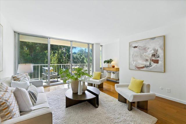 400 Davey Glen Road, Belmont CA: https://media.crmls.org/mediaz/82489c20-c36d-4fb1-bddb-a5652577e76f.jpg