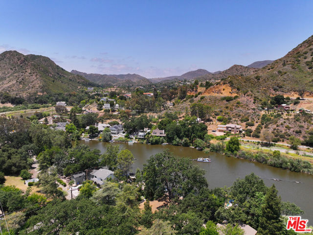Drew Fenton | 29255 S Lakeshore Drive Agoura Hills CA | MLS: 7242853
