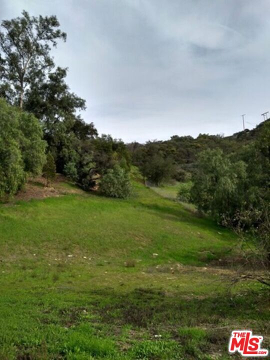 3224 Canon Place, Topanga CA: https://media.crmls.org/mediaz/824923ac-06c3-4465-8c0d-8bf63e09713d.jpg