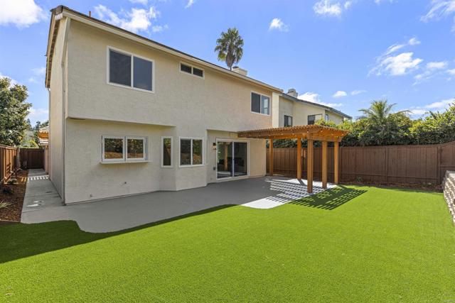 Detail Gallery Image 37 of 44 For 3936 Ambervale Ter, San Diego,  CA 92130 - 3 Beds | 2/1 Baths