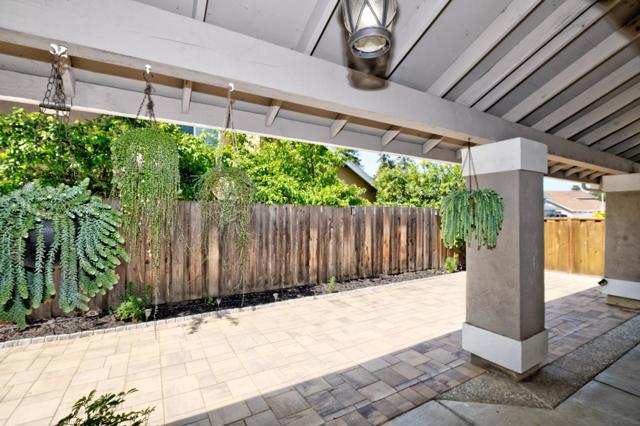 4330 Peregrine Way, Fremont CA: https://media.crmls.org/mediaz/824b60ee-2c9b-492e-90bd-f33f974b61d6.jpg