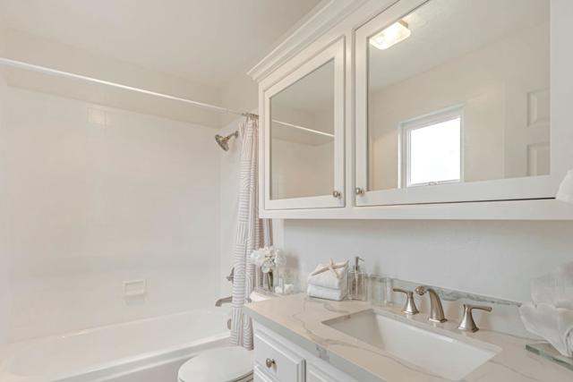 193 Linden Avenue, San Bruno CA: https://media.crmls.org/mediaz/824baeb5-7717-4029-94bc-adb1ebe056dd.jpg