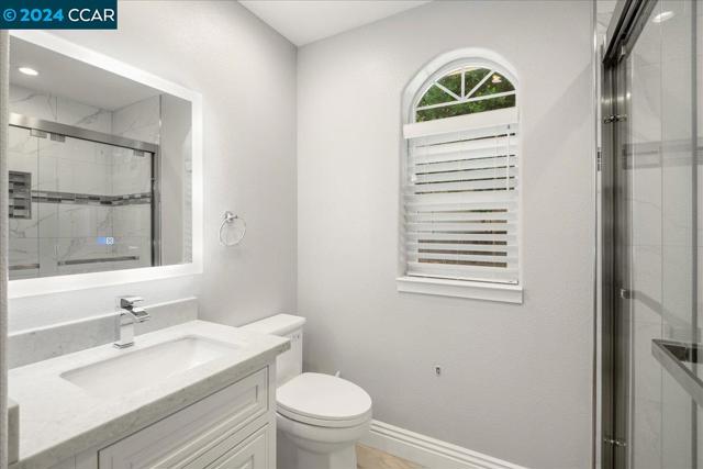 Image 31 of 59 For 4992 Fraga Rd