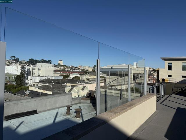 2655 Bush, San Francisco CA: https://media.crmls.org/mediaz/824d478d-35f1-42cf-b8d0-8ca1ce3b767a.jpg