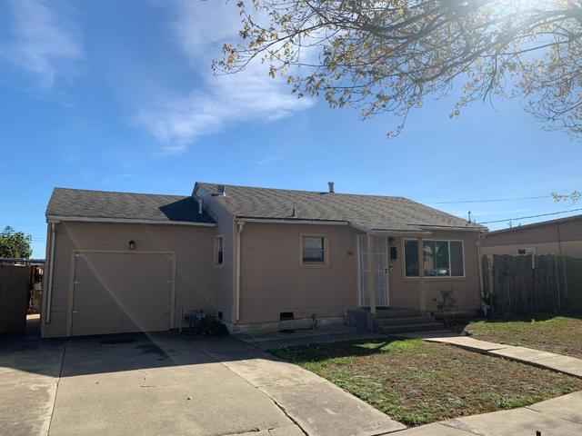 166 Afton Road, Salinas CA: https://media.crmls.org/mediaz/824e6208-e42f-4a23-ada8-6afdc3ede2d9.jpg