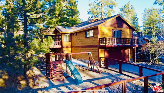 539 Lakewood Lane, Big Bear CA: https://media.crmls.org/mediaz/824e8624-36da-40ab-ac8c-6d7225d34310.jpg