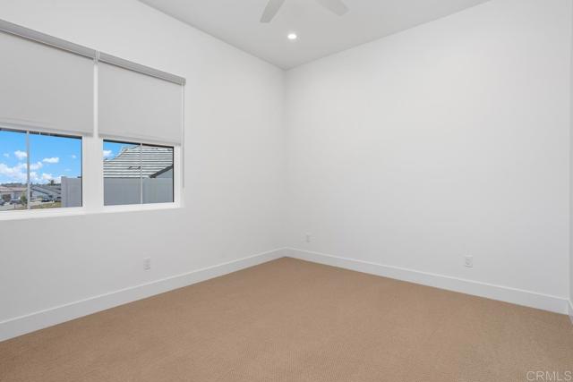 1203 Stonemark Place, Vista CA: https://media.crmls.org/mediaz/824e9420-ea3a-46c0-b50c-0501cf868abd.jpg