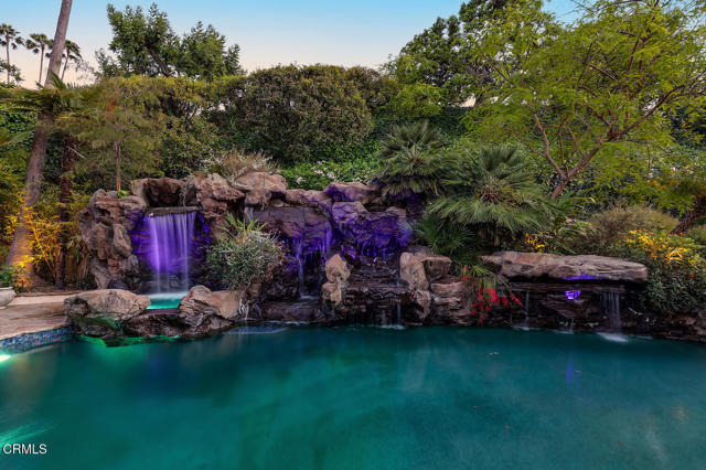 15450 Briarwood Drive, Sherman Oaks CA: https://media.crmls.org/mediaz/824eec12-2279-4931-82bc-5211346f902e.jpg