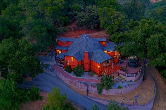 5224 Twin Falls Road, Morgan Hill CA: https://media.crmls.org/mediaz/824f585c-9c91-4013-bb27-07e7ede00de0.jpg