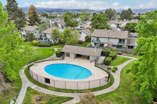 854 Erickson Lane, Foster City CA: https://media.crmls.org/mediaz/824fe918-7b68-45c2-98df-265ee4013a06.jpg