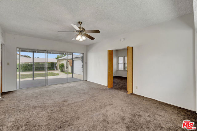 9855 Emperor Avenue, Arcadia CA: https://media.crmls.org/mediaz/825072ea-55f1-4562-a63c-209d81dbbf8d.jpg