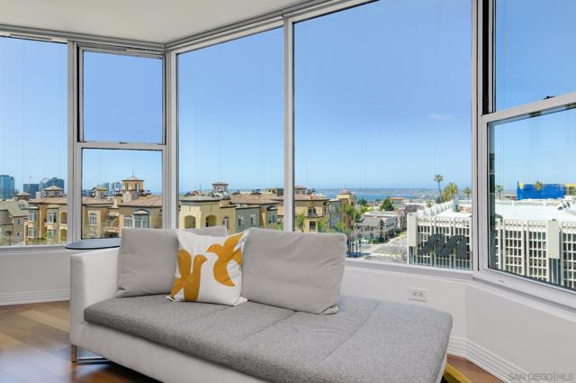 2500 6Th Ave, San Diego CA: https://media.crmls.org/mediaz/8250dde3-7267-423f-8e3e-3aff0d3c4129.jpg