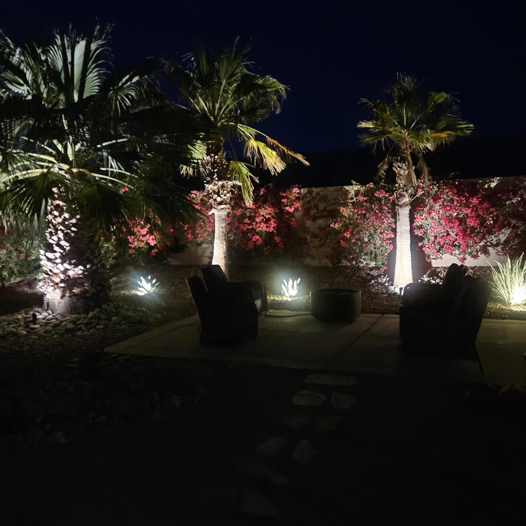 https://media.crmls.org/mediaz/825164a2-9a94-43d1-bcf2-59b8f8d6f442.jpg?preset=X-Large